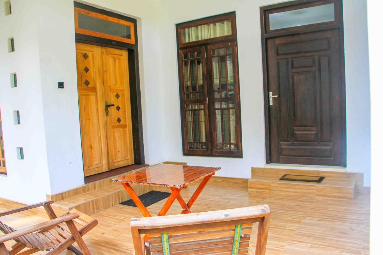 Miracle Home Stay Дамбулла Екстер'єр фото