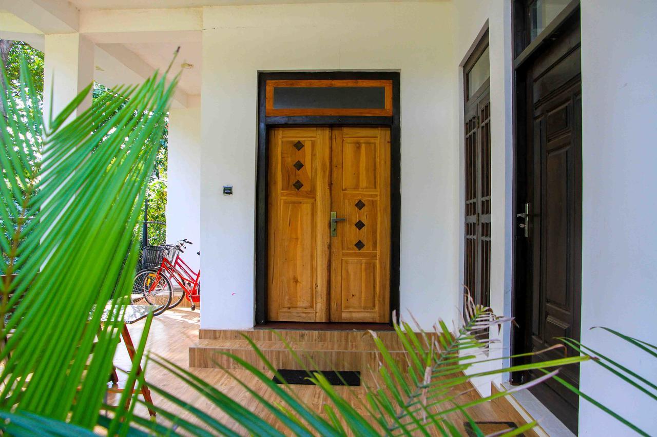 Miracle Home Stay Дамбулла Екстер'єр фото