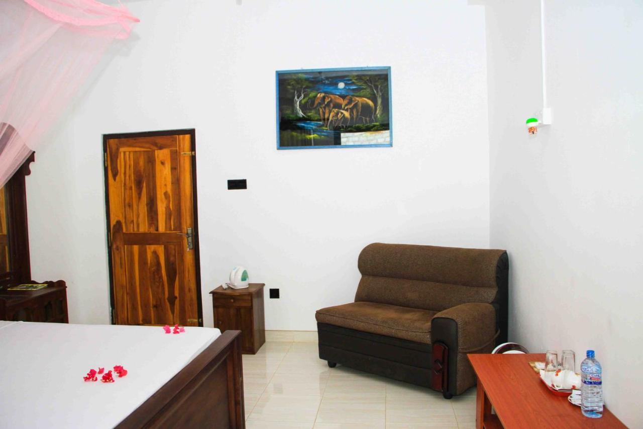 Miracle Home Stay Дамбулла Екстер'єр фото